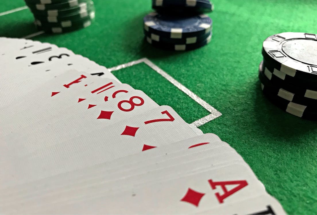 Poker Card 101: A Beginner’s Guide to Poker Hand Rankings Across Poker Games
