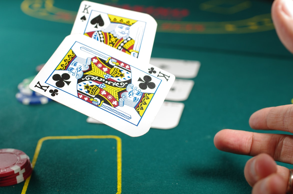 Poker Strategy: Bluffing Effectively as a Beginner