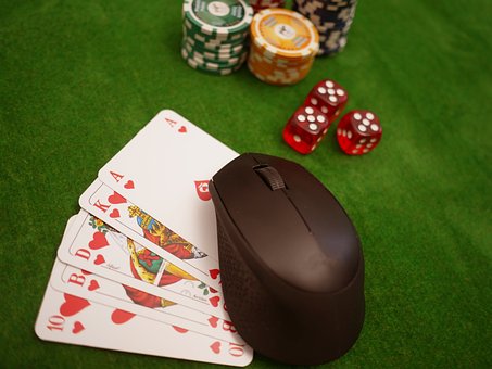 Why a Poker Tracking Software Is a Must-Have When Playing Online Poker